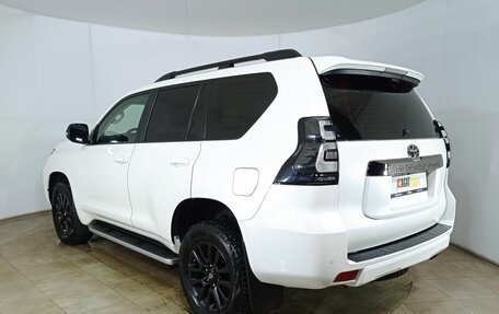 Toyota Land Cruiser Prado 150 рестайлинг 2, 2021 год, 4 710 000 рублей, 7 фотография