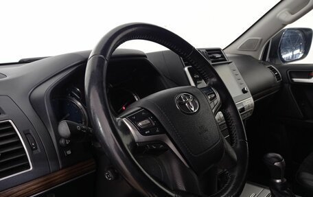 Toyota Land Cruiser Prado 150 рестайлинг 2, 2021 год, 4 710 000 рублей, 13 фотография