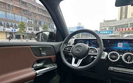 Mercedes-Benz GLB, 2021 год, 2 380 000 рублей, 22 фотография
