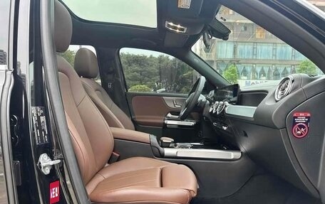 Mercedes-Benz GLB, 2021 год, 2 380 000 рублей, 32 фотография