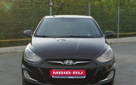Hyundai Solaris II рестайлинг, 2013 год, 660 000 рублей, 3 фотография