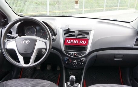 Hyundai Solaris II рестайлинг, 2013 год, 660 000 рублей, 8 фотография