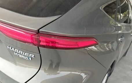 Toyota Harrier, 2022 год, 3 875 000 рублей, 7 фотография