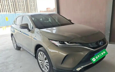 Toyota Harrier, 2022 год, 3 875 000 рублей, 3 фотография