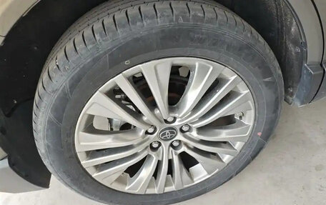 Toyota Harrier, 2022 год, 3 875 000 рублей, 29 фотография