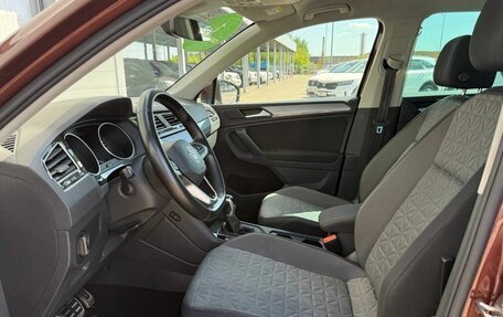 Volkswagen Tiguan II, 2021 год, 2 575 000 рублей, 10 фотография