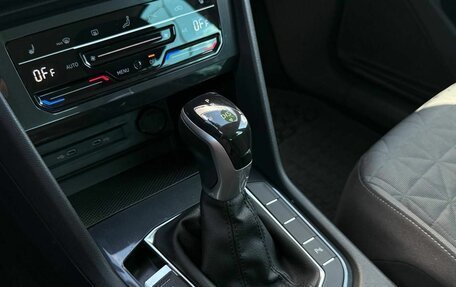 Volkswagen Tiguan II, 2021 год, 2 575 000 рублей, 19 фотография