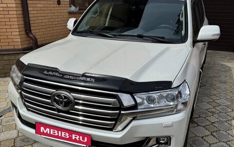 Toyota Land Cruiser 200, 2019 год, 7 500 000 рублей, 3 фотография