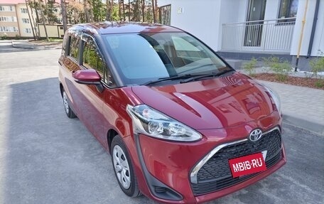 Toyota Sienta II, 2020 год, 2 100 000 рублей, 2 фотография