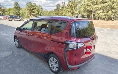 Toyota Sienta II, 2020 год, 2 100 000 рублей, 9 фотография