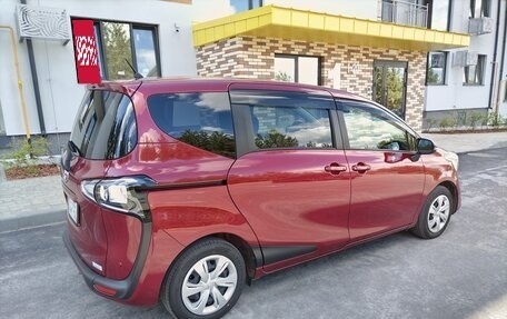 Toyota Sienta II, 2020 год, 2 100 000 рублей, 5 фотография