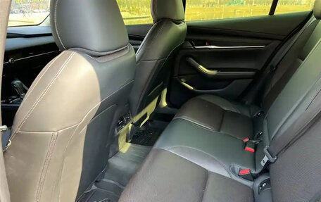 Mazda 3, 2021 год, 1 600 000 рублей, 9 фотография