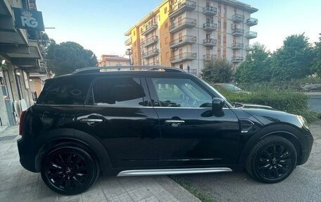 MINI Countryman II (F60), 2022 год, 2 820 000 рублей, 3 фотография