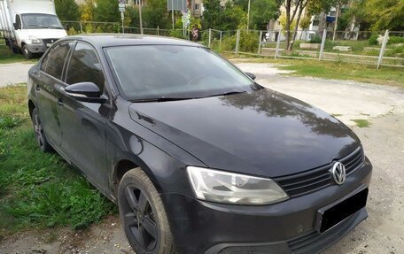 Volkswagen Jetta VI, 2013 год, 922 000 рублей, 1 фотография