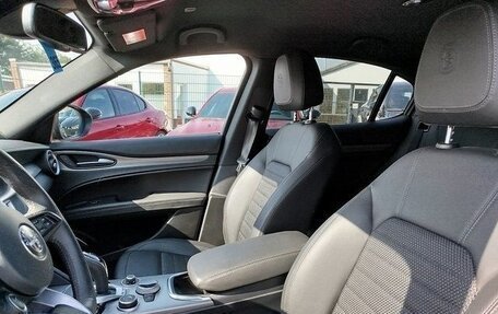 Alfa Romeo Giulia II, 2022 год, 3 480 000 рублей, 8 фотография