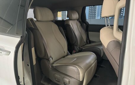 KIA Carnival, 2021 год, 2 950 000 рублей, 29 фотография