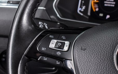 Volkswagen Tiguan II, 2019 год, 2 199 000 рублей, 15 фотография
