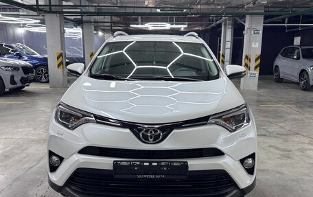 Toyota RAV4, 2019 год, 2 600 000 рублей, 2 фотография