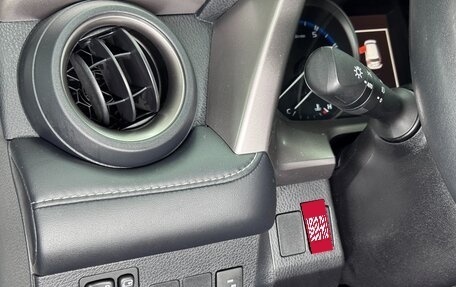 Toyota RAV4, 2019 год, 2 600 000 рублей, 10 фотография