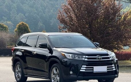 Toyota Highlander III, 2020 год, 2 900 000 рублей, 2 фотография