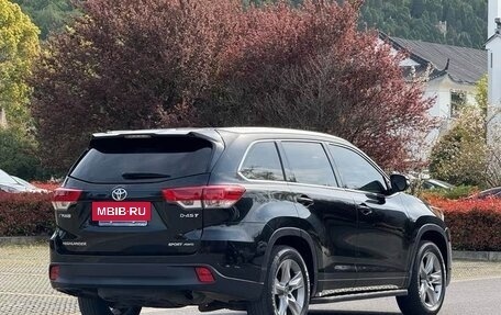Toyota Highlander III, 2020 год, 2 900 000 рублей, 6 фотография