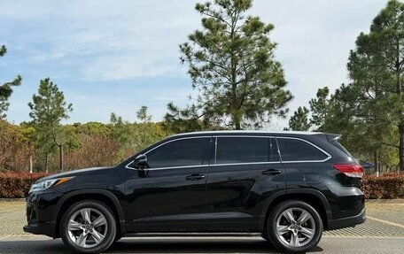 Toyota Highlander III, 2020 год, 2 900 000 рублей, 7 фотография