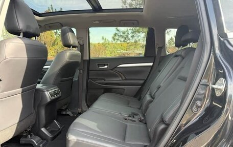 Toyota Highlander III, 2020 год, 2 900 000 рублей, 19 фотография