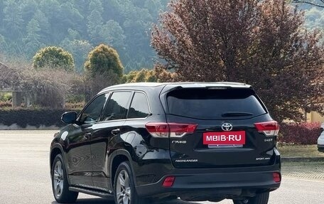 Toyota Highlander III, 2020 год, 2 900 000 рублей, 5 фотография