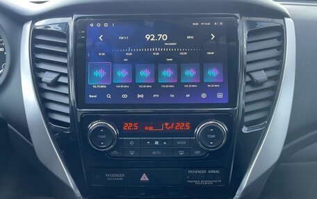 Mitsubishi Pajero Sport III рестайлинг, 2019 год, 3 087 900 рублей, 12 фотография