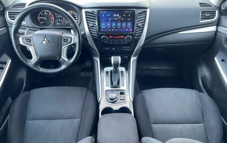 Mitsubishi Pajero Sport III рестайлинг, 2019 год, 3 087 900 рублей, 13 фотография