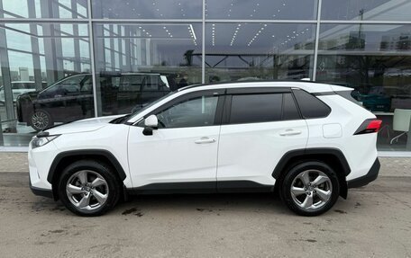 Toyota RAV4, 2020 год, 3 030 000 рублей, 7 фотография