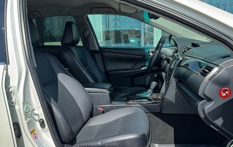 Toyota Camry, 2016 год, 2 099 000 рублей, 10 фотография
