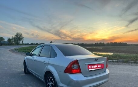 Ford Focus II рестайлинг, 2011 год, 685 000 рублей, 3 фотография