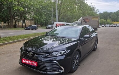 Toyota Camry, 2023 год, 4 150 000 рублей, 5 фотография
