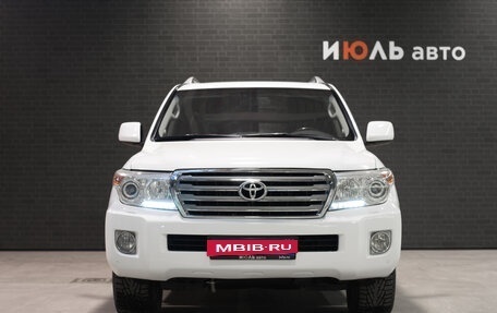 Toyota Land Cruiser 200, 2011 год, 3 495 000 рублей, 2 фотография