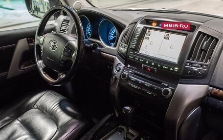 Toyota Land Cruiser 200, 2011 год, 3 495 000 рублей, 18 фотография