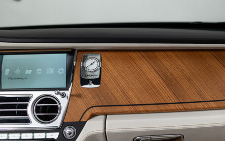 Rolls-Royce Dawn, 2016 год, 36 990 000 рублей, 26 фотография