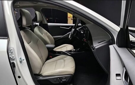 KIA Niro, 2022 год, 2 500 000 рублей, 19 фотография