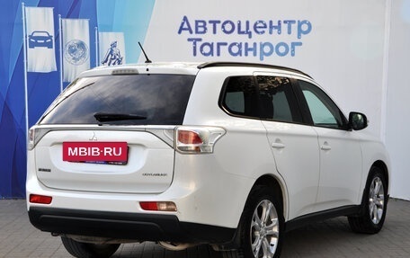 Mitsubishi Outlander III рестайлинг 3, 2014 год, 1 649 000 рублей, 5 фотография