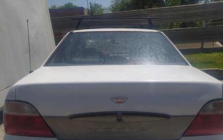 Daewoo Nexia I рестайлинг, 2003 год, 90 000 рублей, 3 фотография