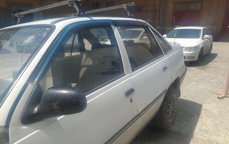 Daewoo Nexia I рестайлинг, 2003 год, 90 000 рублей, 4 фотография