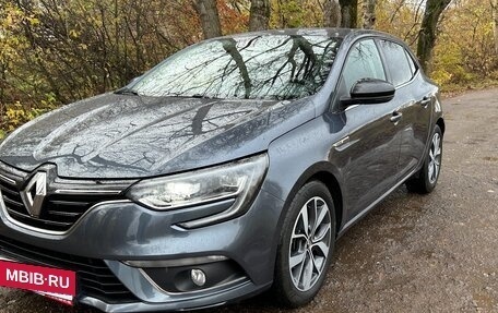 Renault Megane IV, 2018 год, 1 490 000 рублей, 3 фотография