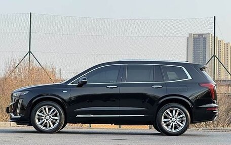 Cadillac XT6 I, 2022 год, 4 000 000 рублей, 3 фотография