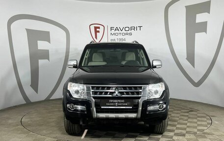 Mitsubishi Pajero IV, 2017 год, 3 049 000 рублей, 2 фотография