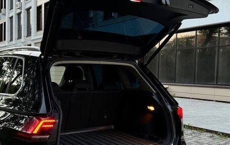 Volkswagen Tiguan II, 2018 год, 2 515 000 рублей, 8 фотография