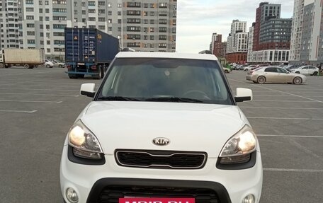 KIA Soul II рестайлинг, 2013 год, 1 050 000 рублей, 2 фотография