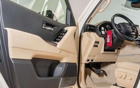 Toyota Land Cruiser, 2025 год, 15 500 100 рублей, 7 фотография