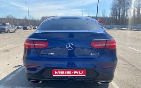 Mercedes-Benz GLC Coupe, 2018 год, 4 200 000 рублей, 3 фотография