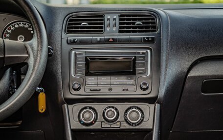 Volkswagen Polo VI (EU Market), 2012 год, 620 000 рублей, 18 фотография