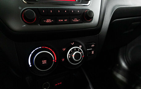 KIA Rio III рестайлинг, 2014 год, 899 582 рублей, 16 фотография